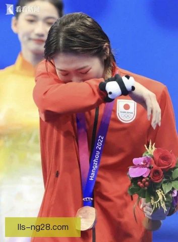 池江璃花子飞身封堵射门，关键拦截扭转局势